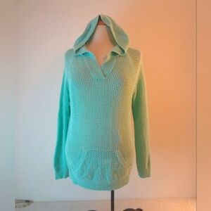 Mint Green V-Neck Pullover Sweater with Relaxed Fit